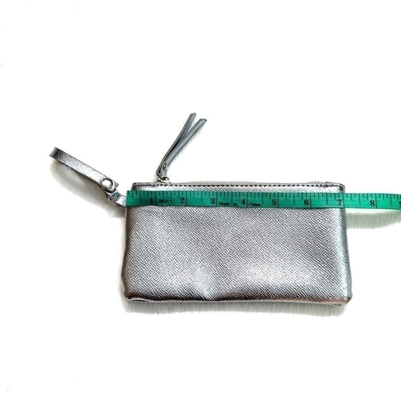 ⭐️ 5 for $25 EIGHT by Under One Sky Silver Color Small Purse - Picture 8 of 9